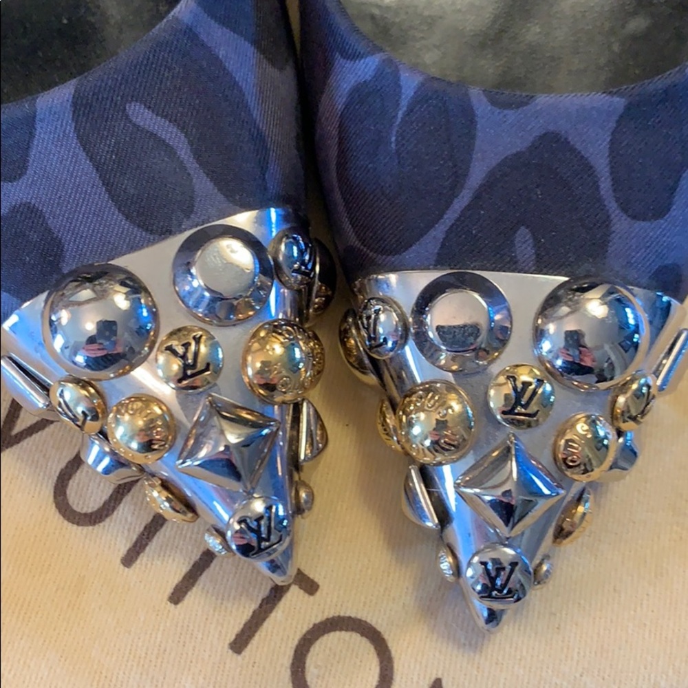 Stunning Louis Vuitton runway Bernice pump. - Picture 7 of 8